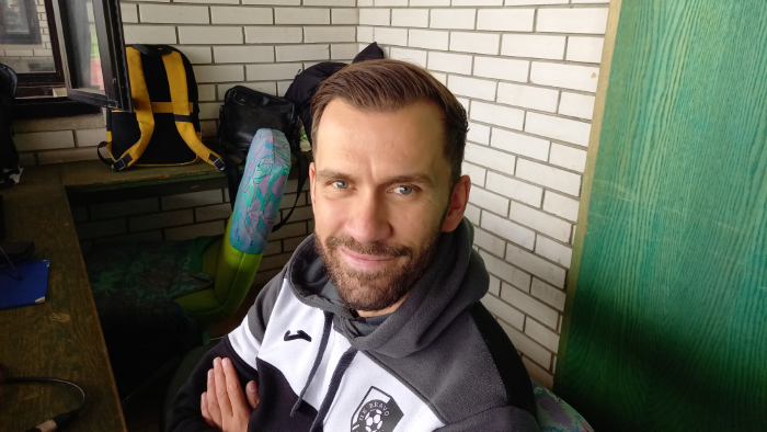 napovedovalec mora biti tudi malce nor. jaz sem.