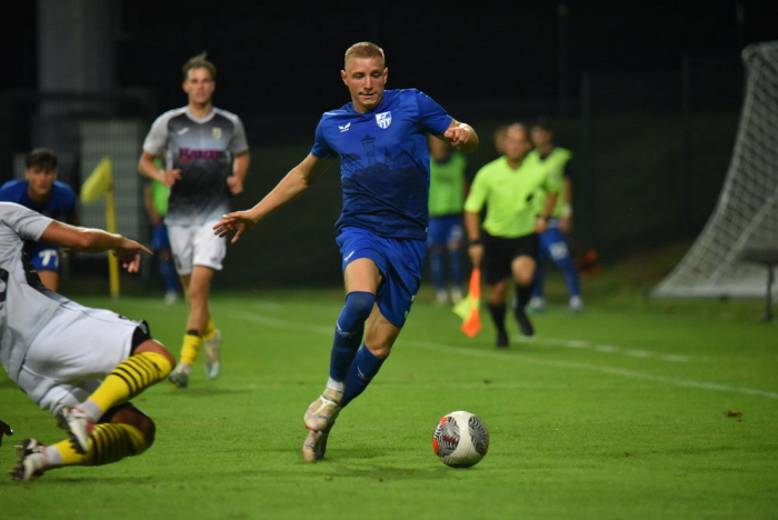 pa ravno ta ni šla od stative v gol!