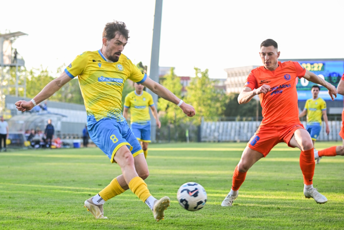 koper potrdil odhod dvojice