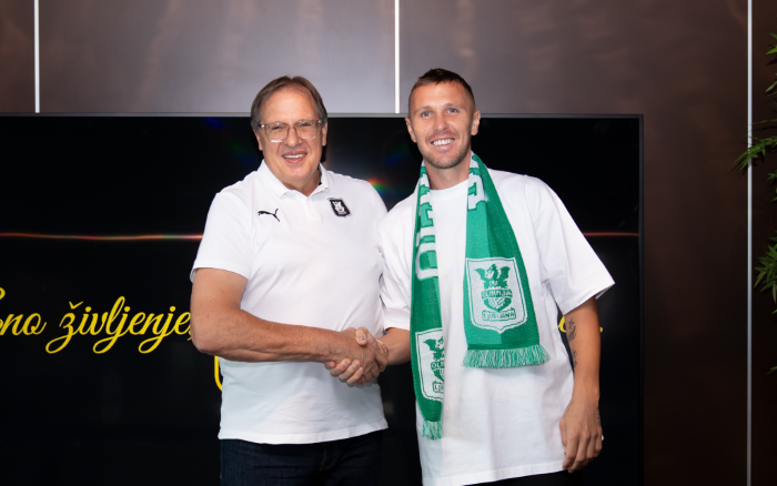 kurtić oblekel dres olimpije