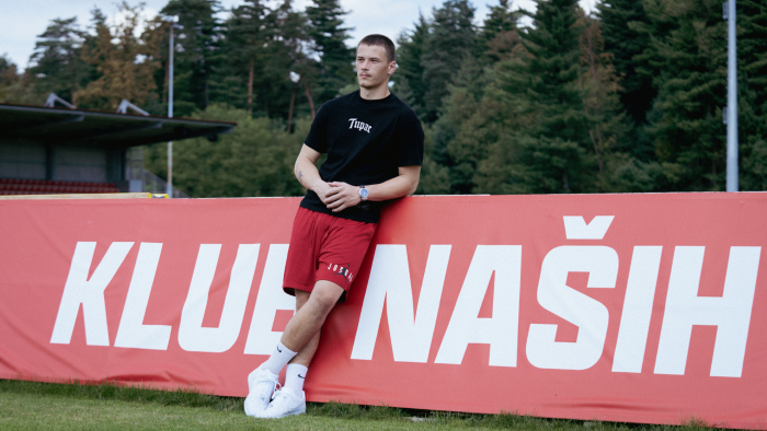 aluminij z dvema novima vratarjema