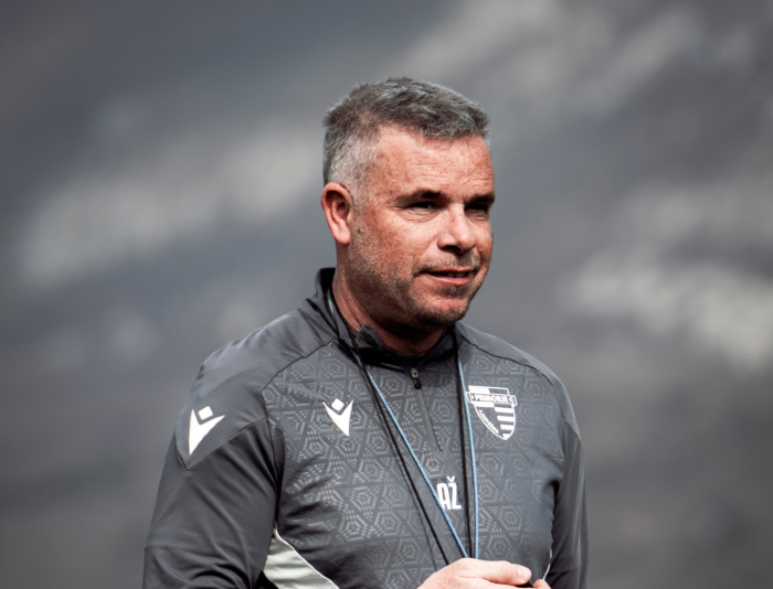 dogovorili smo se v 2 minutah. cilj? obstanek