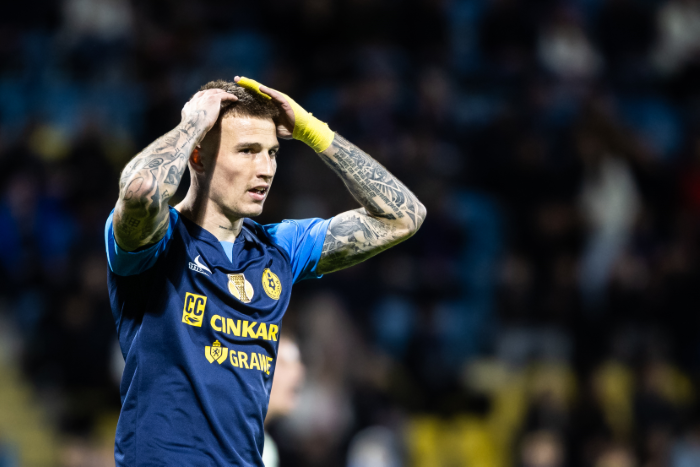 top »zicerji, saj ni res, pa je«: pa kako ni šla v gol?!